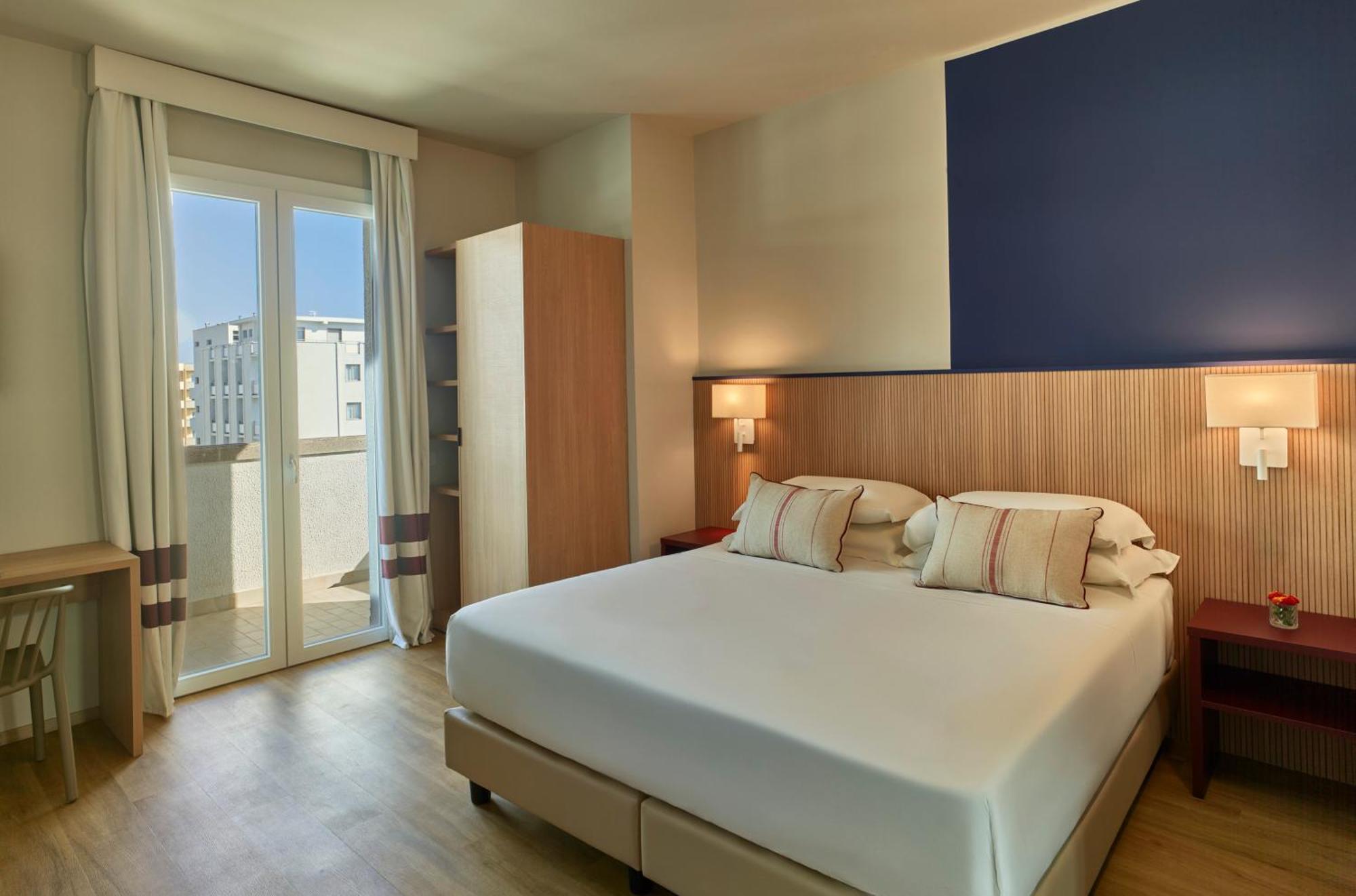 Serena Majestic Hotel Montesilvano Bilik gambar