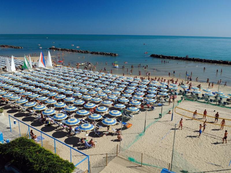 Serena Majestic Hotel Montesilvano Luaran gambar